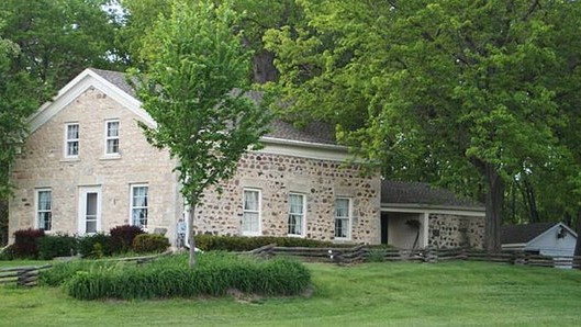 Residential neighborhood in Mequon