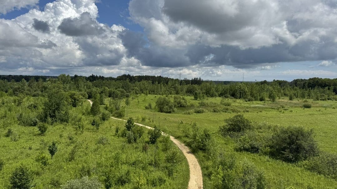 Nature trails at Mequon Nature Preserve